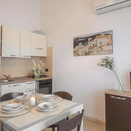 Lägenhetshotell Isa-residence With Swimming-pool In Villasimius, With Air Conditioning And Private Outdoor Space 3*