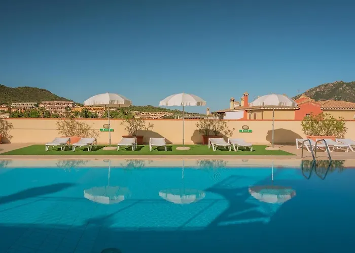 Lejlighedshotel Isa-residence With Swimming-pool In Villasimius, With Air Conditioning And Private Outdoor Space 3*