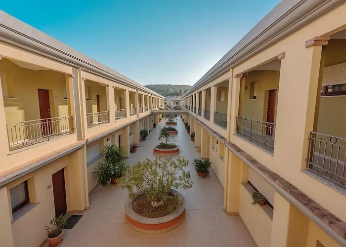 Lejlighedshotel Isa-residence With Swimming-pool In Villasimius, With Air Conditioning And Private Outdoor Space 3*